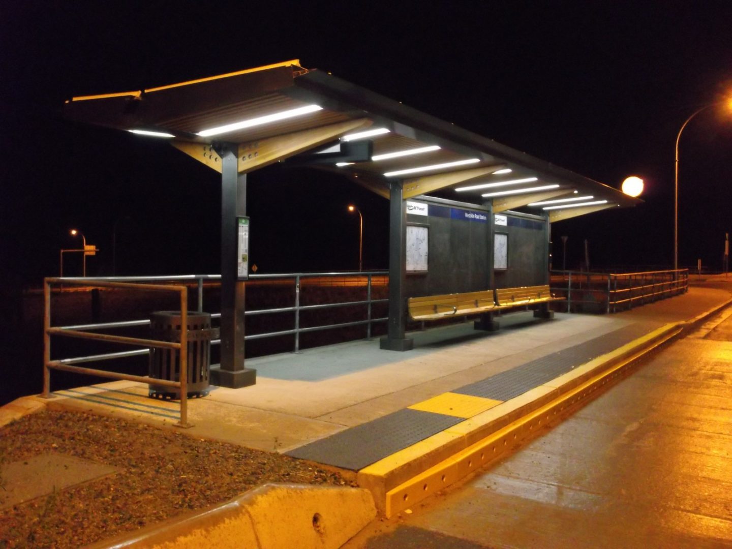 New Solar-powered LED Transit Shelters in Saanich